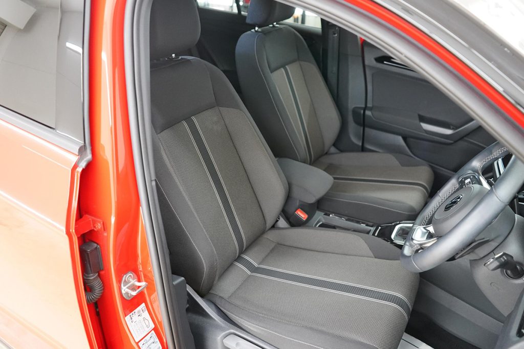 フォルクスワーゲン T-Roc TDI ブラックスタイル