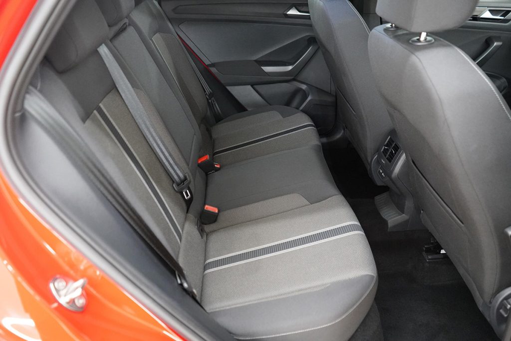 フォルクスワーゲン T-Roc TDI ブラックスタイル