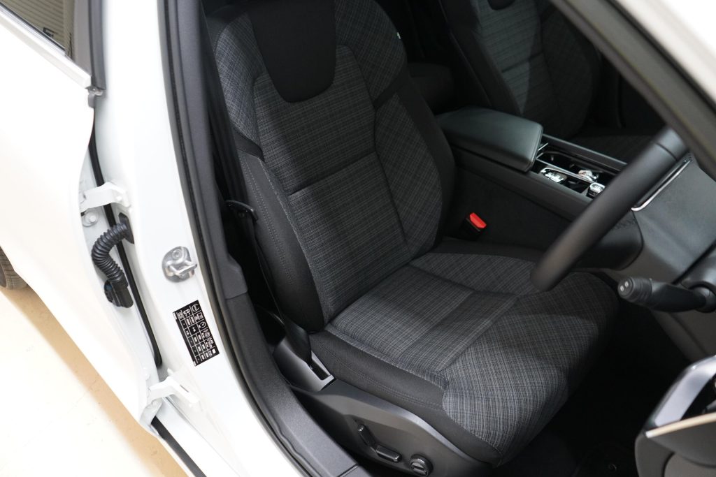 ボルボ V60