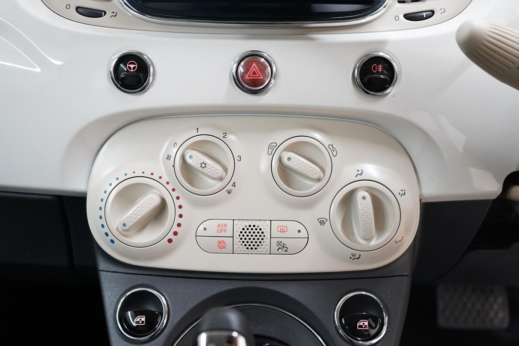 フィアット 500C 1.2 ポップ