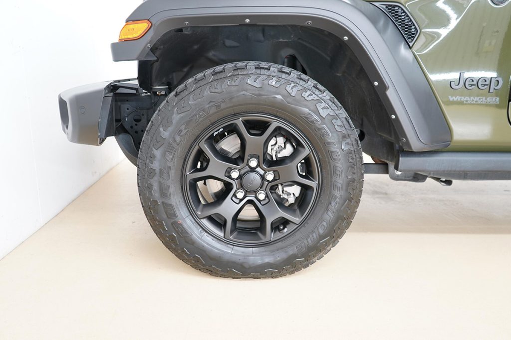 ジープ ラングラー　アンリミテッド ウイリス