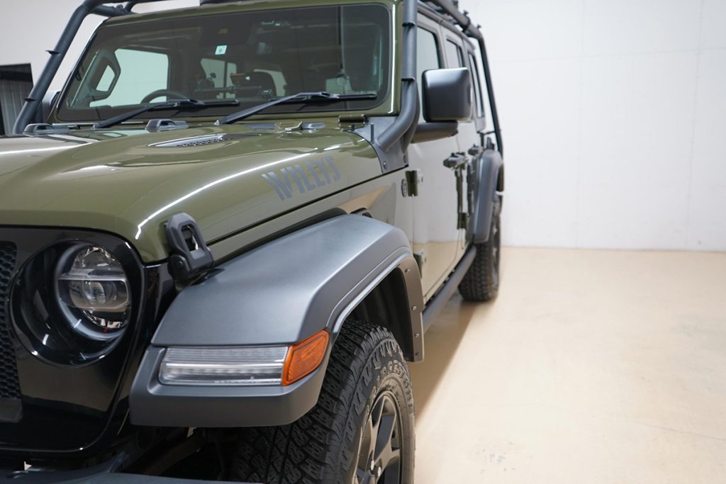ジープ ラングラー　アンリミテッド ウイリス