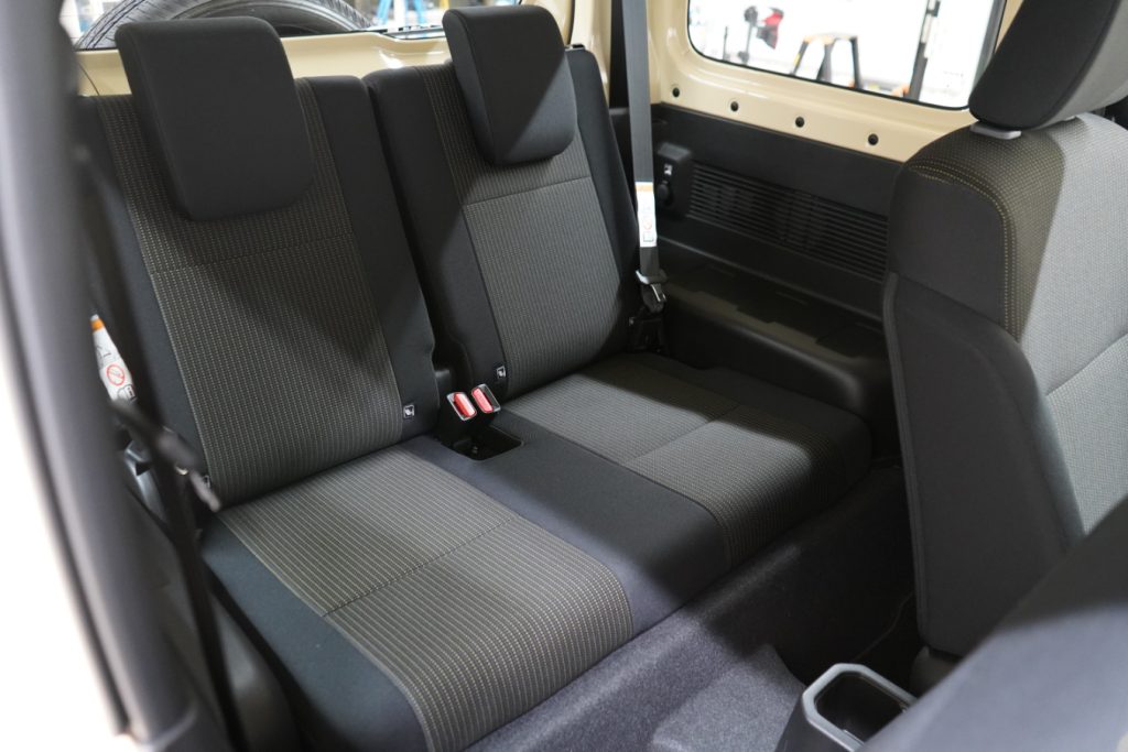 ジムニー　660XC　4WD　ヒッチメンバー付・302登録