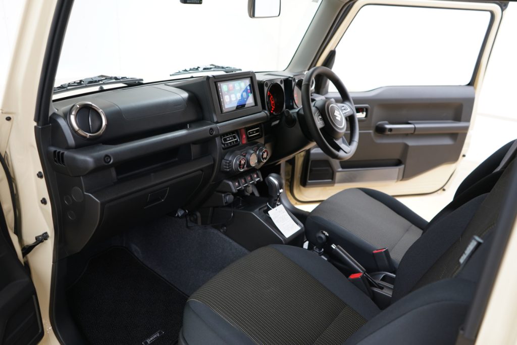 ジムニー　660XC　4WD　ヒッチメンバー付・302登録