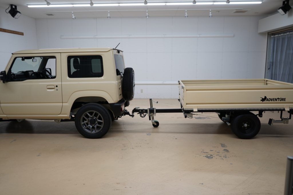 カーゴトレーラー　ベージュ