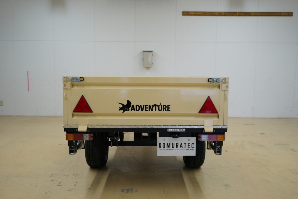 カーゴトレーラー　ベージュ