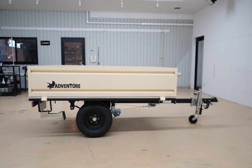 カーゴトレーラー　ベージュ