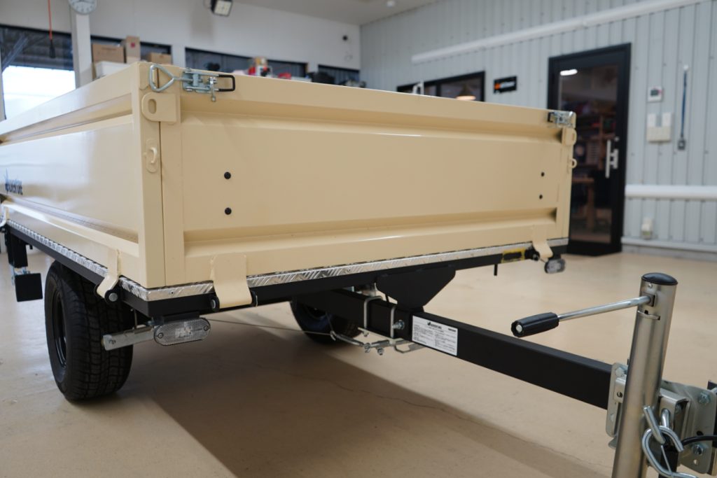 カーゴトレーラー　ベージュ