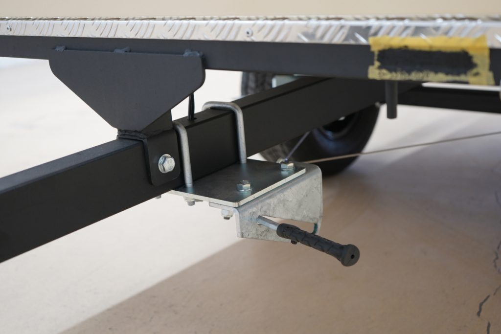 カーゴトレーラー　ベージュ