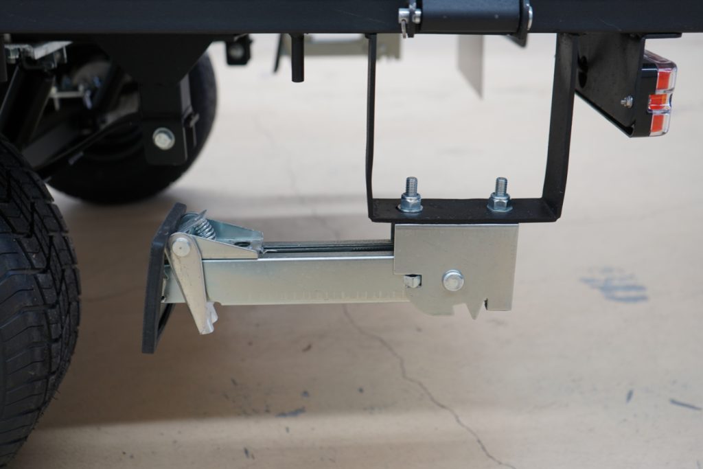 カーゴトレーラー　ブラック