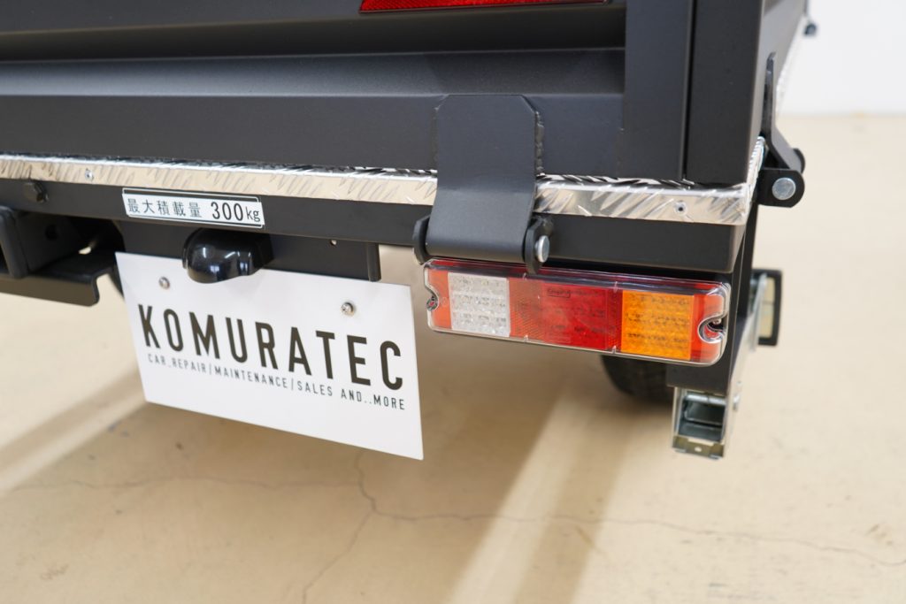 カーゴトレーラー　ブラック