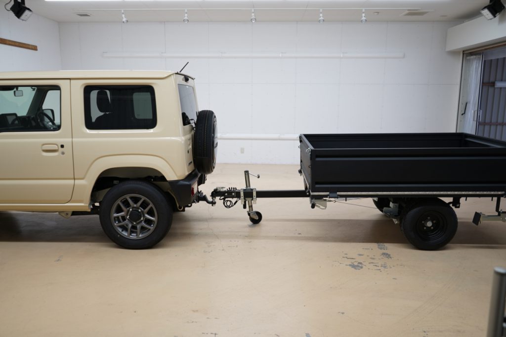 カーゴトレーラー　ブラック